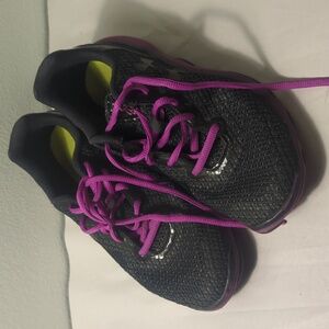 Under Armour Micro G Sting Athletic Lace Up Shoe Womens Size 8